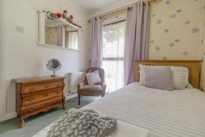 Gallery image of Palm Bay's Luxury Bungalow - Self Check In & Parking in Margate