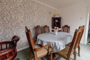 Gallery image of Palm Bay's Luxury Bungalow - Self Check In & Parking in Margate