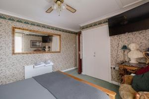 Gallery image of Palm Bay's Luxury Bungalow - Self Check In & Parking in Margate