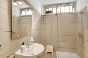 Ένα μπάνιο στο Casa Médano 6 By Médano Rentals +16 φωτογραφίες