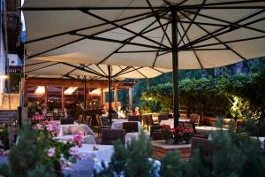 Vrt ispred objekta Goldene Rose Karthaus a member of Small Luxury Hotels of the World