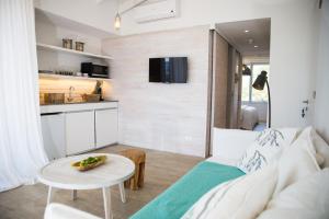 Anastasio Hotel & Beach Club的厨房或小厨房