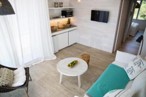 Anastasio Hotel & Beach Club的厨房或小厨房