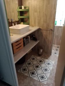 Kúpeľňa v ubytovaní Chambre chez l'habitant lit double