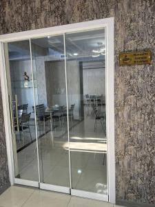 卡尔希TASHRIF HOTEL的相册照片