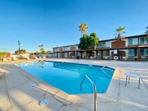 The swimming pool at or close to Ocotillo Inn