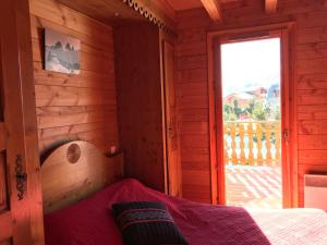 Chalet La Toussuire, 4 pièces, 7 personnes - FR-1-416-104にあるベッド