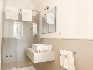 Koupelna v ubytování Masseria Don Luigi-Luxury Farmhouse