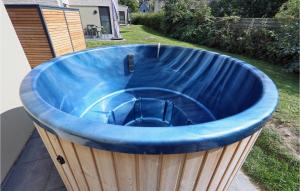 Φωτογραφία από το άλμπουμ του Beautiful Home In Lembruchdümmer See σε Lembruch