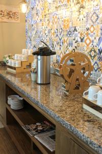 Set per la preparazione di tè e caffè presso Hotel Portobelo