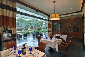Restaurace v ubytování InterContinental Costa Rica at Multiplaza Mall by IHG