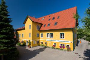 Gallery image of Komfort Appartements Zirbenland - adults only - no dogs in Weißkirchen in Steiermark