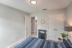 2 Mi to Boating RR Sea House in Aransas Pass!客房内的一张或多张床位