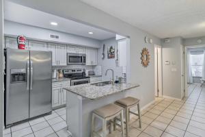 Fotografie z fotogalerie ubytování Soothing Jacksonville Townhome Patio and Yard! v destinaci Orange Park