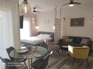 Giường trong phòng chung tại Bar suite