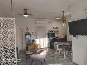 TV/trung tâm giải trí tại Bar suite