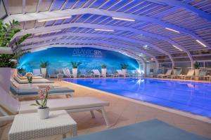 Bazén v ubytování Atlantic Hotel & SPA nebo v jeho okolí
