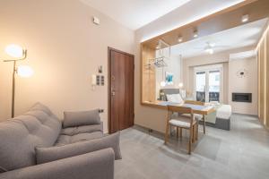 A seating area at Pale Orb Properties (1)