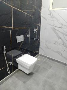 Um banheiro em The Chaitanya United Stay