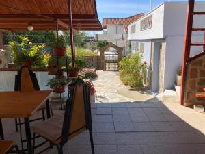 Balkón nebo terasa v ubytování Guest House Paskal