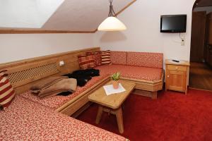 Posedenie v ubytovaní Appartementhaus Vermala