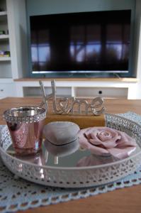TV a/nebo společenská místnost v ubytování Kleiner Onkel