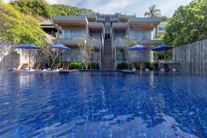 Swimmingpoolen hos eller tæt på X10 Seaview Suites at Panwa Beach