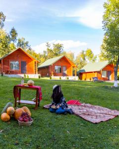 Aed väljaspool majutusasutust Complex turistic Traisteni din Valea Doftanei