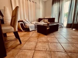 A bed or beds in a room at CW Flat