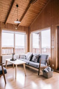 Hlid Cottages的休息区