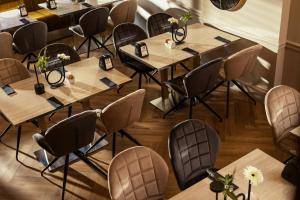Restaurace v ubytování -- ESTE PARK HOTEL -- part of Urban Chic Luxury Design Hotels - Parking & Compliments - next to Shopping & Dining Mall Plovdiv