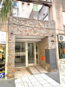 Η πρόσοψη ή η είσοδος του Alquileres Temporales Monoambiente Zona Centro