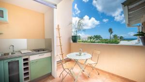 Balkón nebo terasa v ubytování Complexe La Providencia - Villa, Duplex, Studio, jacuzzi