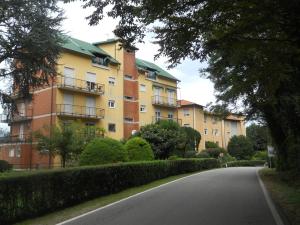 Gallery image of Terrazza con Vista Grande in Laveno-Mombello