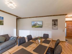 Posedenie v ubytovaní Haus Hüttenberger