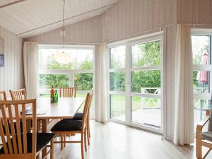 Balkón nebo terasa v ubytování 5 person holiday home in GROEMITZ