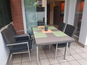 Fotografia z galérie ubytovania Precioso apartamento con piscina y jardín propio v Lloret de Mar