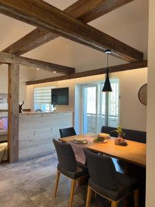 TV a/nebo společenská místnost v ubytování Inn-Apartments