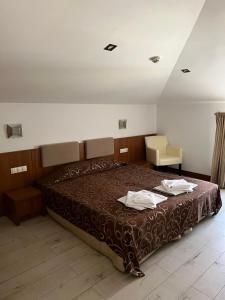 Postel nebo postele na pokoji v ubytování Family Hotel Casa del Mare