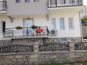 Balcó o terrassa a Apartman Gulab Krushevo