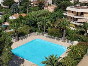 Bazén v ubytovaní Miougrano 3 Pieces Climatise 48m2 5 Personnes Park alebo v jeho blízkosti