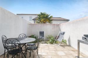 Fotografie z fotogalerie ubytování Appartement Colombelle proche du marché et de la plage v destinaci La Couarde-sur-Mer