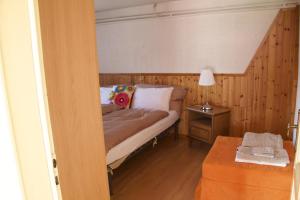 Postel nebo postele na pokoji v ubytování Maison Perron CIR- VDA-LATHUILE-N0062