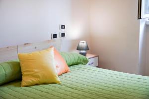 Postel nebo postele na pokoji v ubytování CiaoMi - Hostel & Long Stay - Milano Niguarda & Bicocca