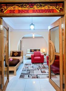 O zonă de relaxare la Ada Waktu Homestay