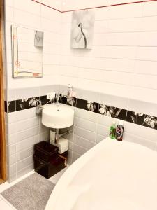 Ένα μπάνιο στο HomeinRiga