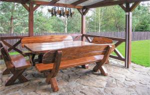 Vonkajšia záhrada v ubytovaní Holiday Home Jedwabno With Fireplace I