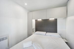 Afbeelding uit fotogalerij van Mobile Home Ulivi 147 in Pietra Ligure