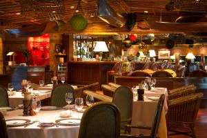 Restaurace v ubytování Al Ain Rotana