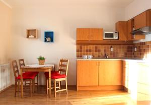 Dapur atau dapur kecil di Apartments Eterna 212